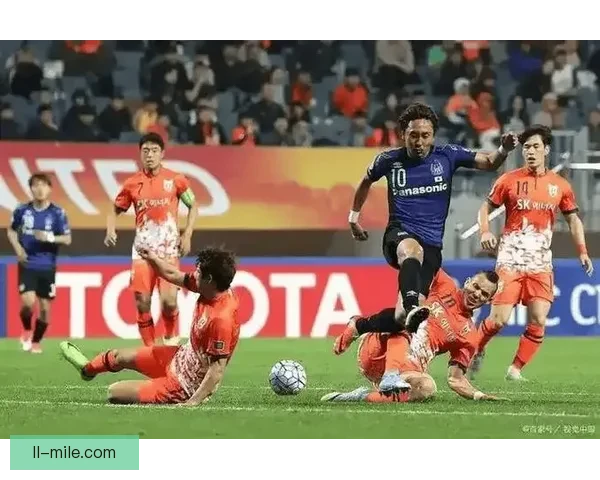 亚冠精英联赛战况升温广岛三箭强势突围提前锁定淘汰赛名额引关注